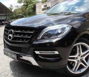 คุณสมบัติของความปลอดภัยที่พบใน  Mercedes Benz ML350 2012